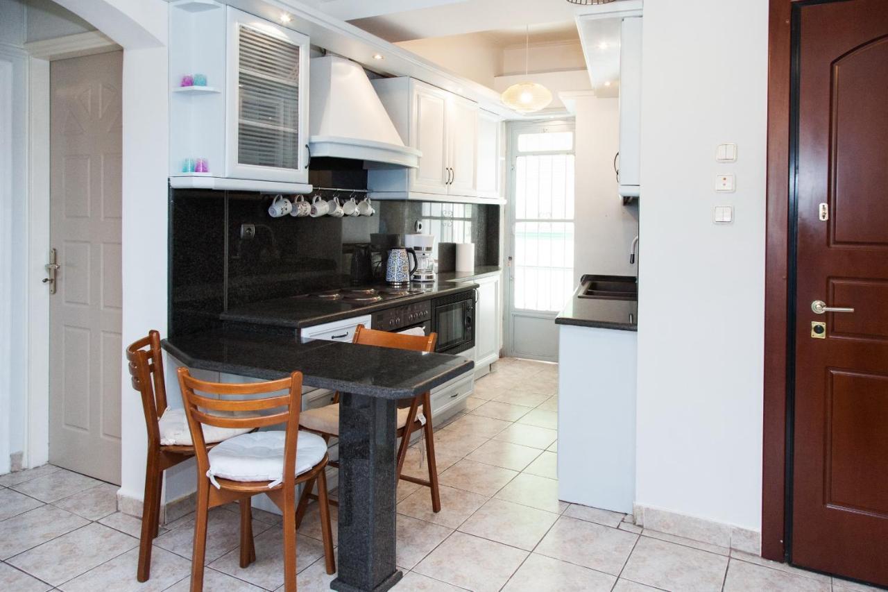 Brand New, Cheerful Apartment In Central Athens Exterior photo